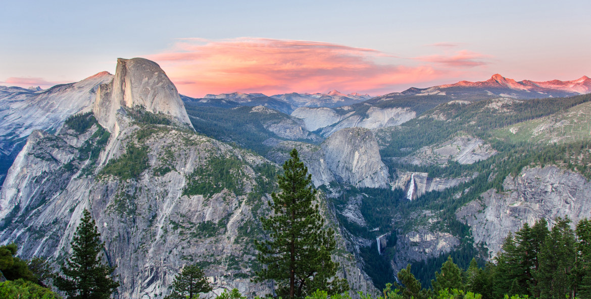 the view of Half Dome and Yosemite Valley from Glacier Point in Yosemite National Park, picture