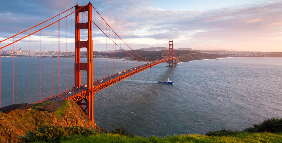Golden Gate Bridge from Marin Headlands, picture