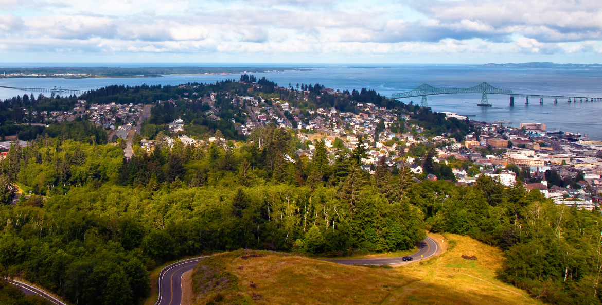 the view of Astoria, Oregon, and the Columbia River, picture