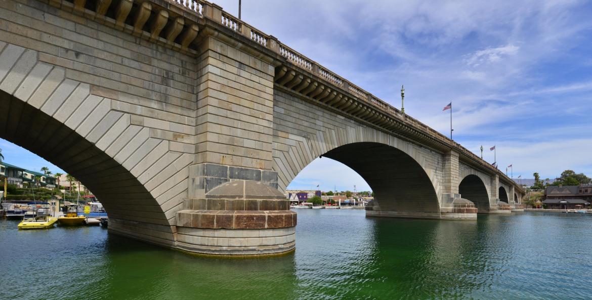 London Bridge spanning Colorado River at Lake Havasu, photo