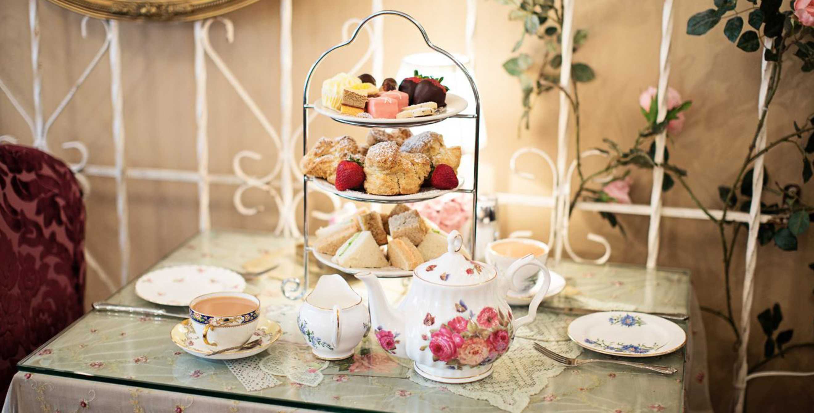 English Rose Tea Room, picture