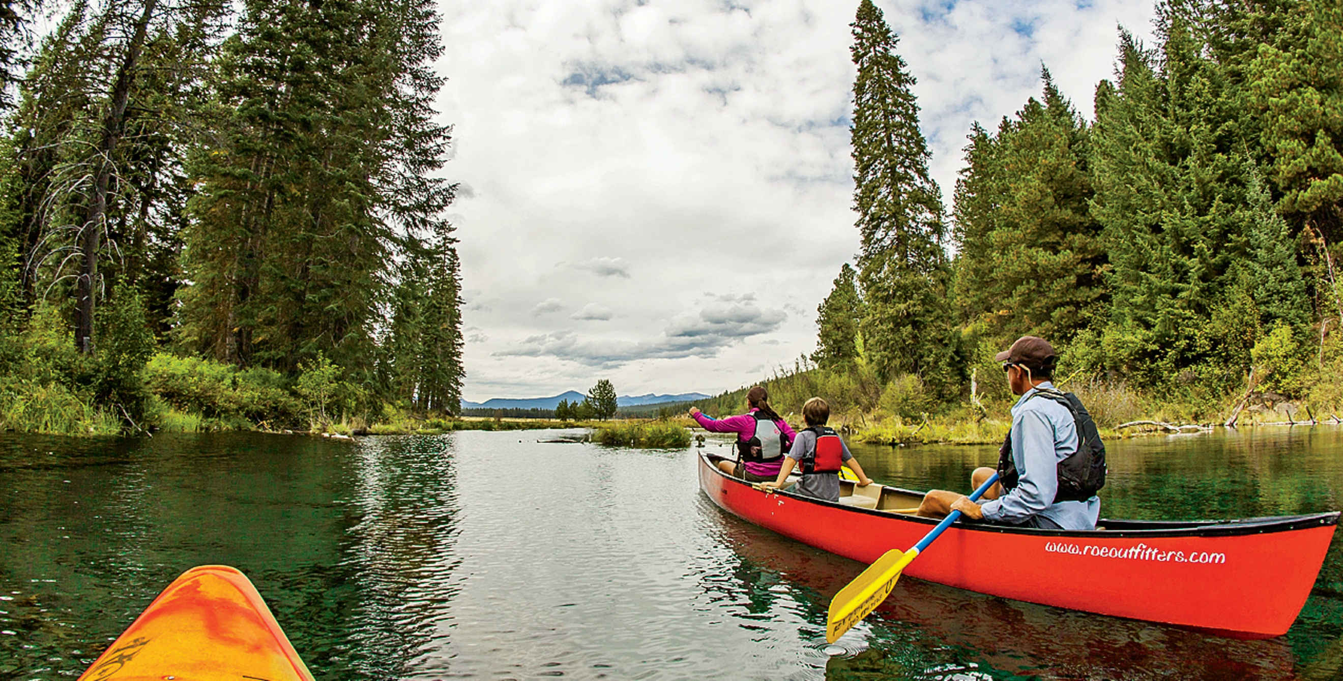 Canoeing family on Wood River, near Klamath Lake, Oregon, image