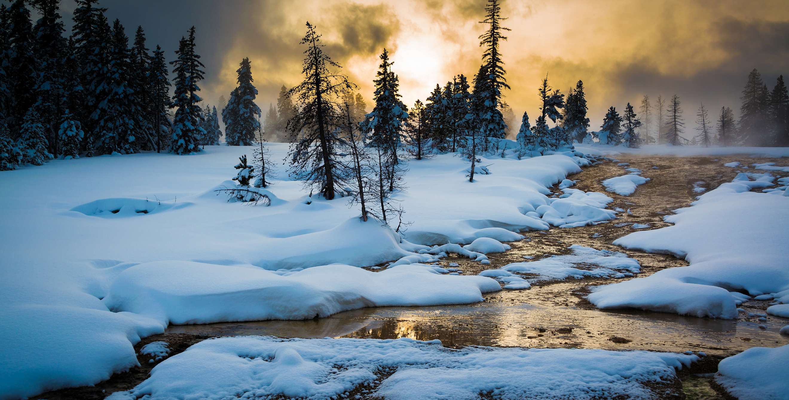 Yellowstone Lake West thumb thermal features in winter, picture