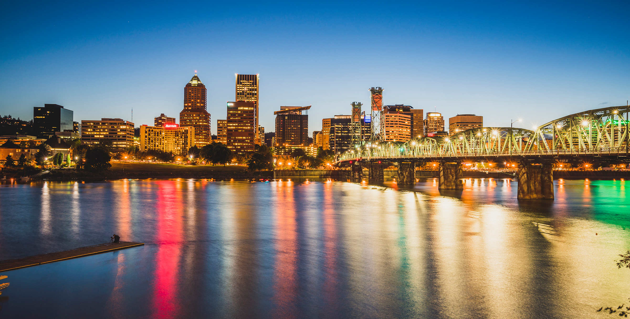 Hawthorne Bridge crossing the Willamette River into downtown Portland at night, picture