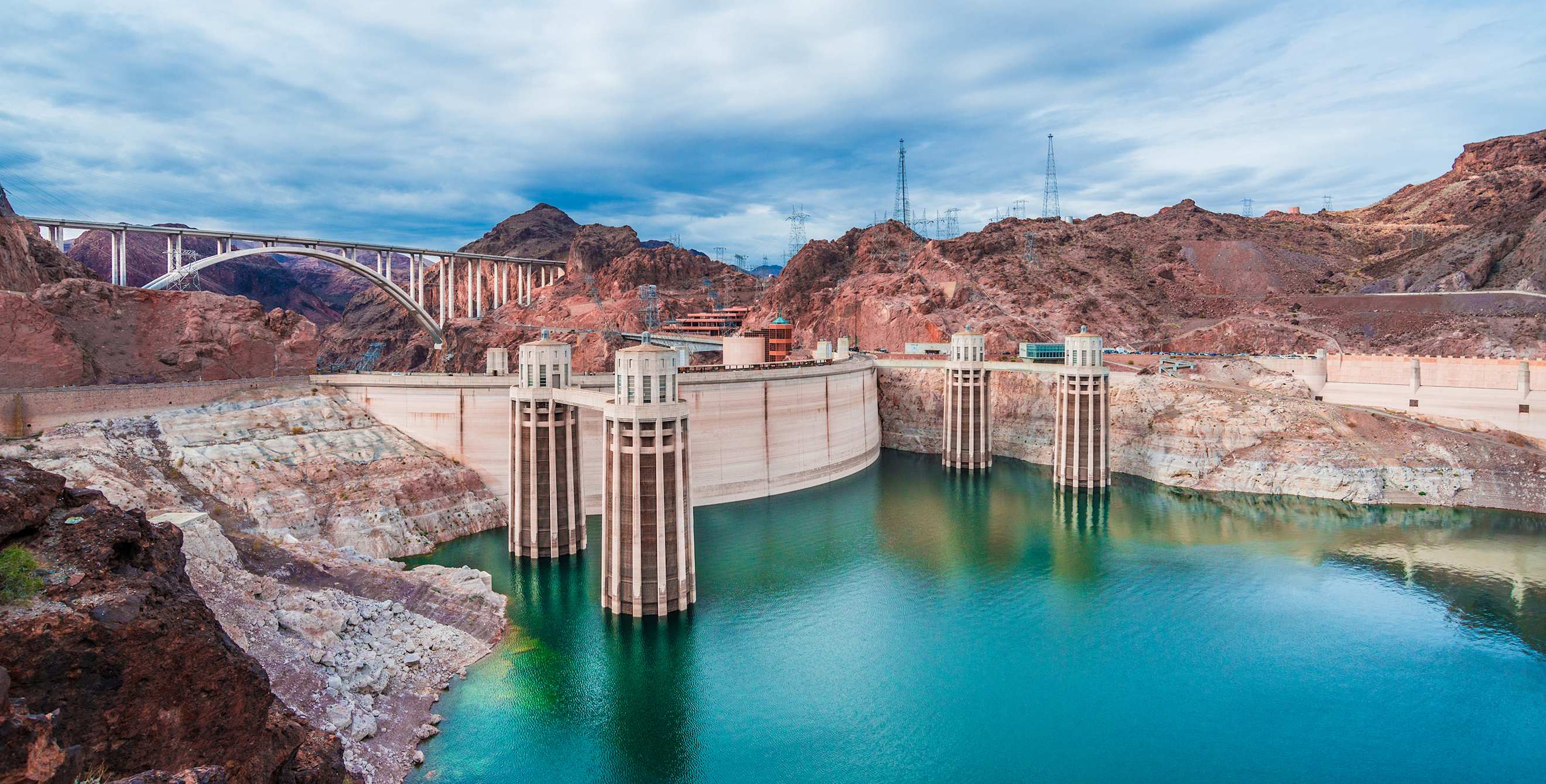 Hoover Dam under overcast skies, image