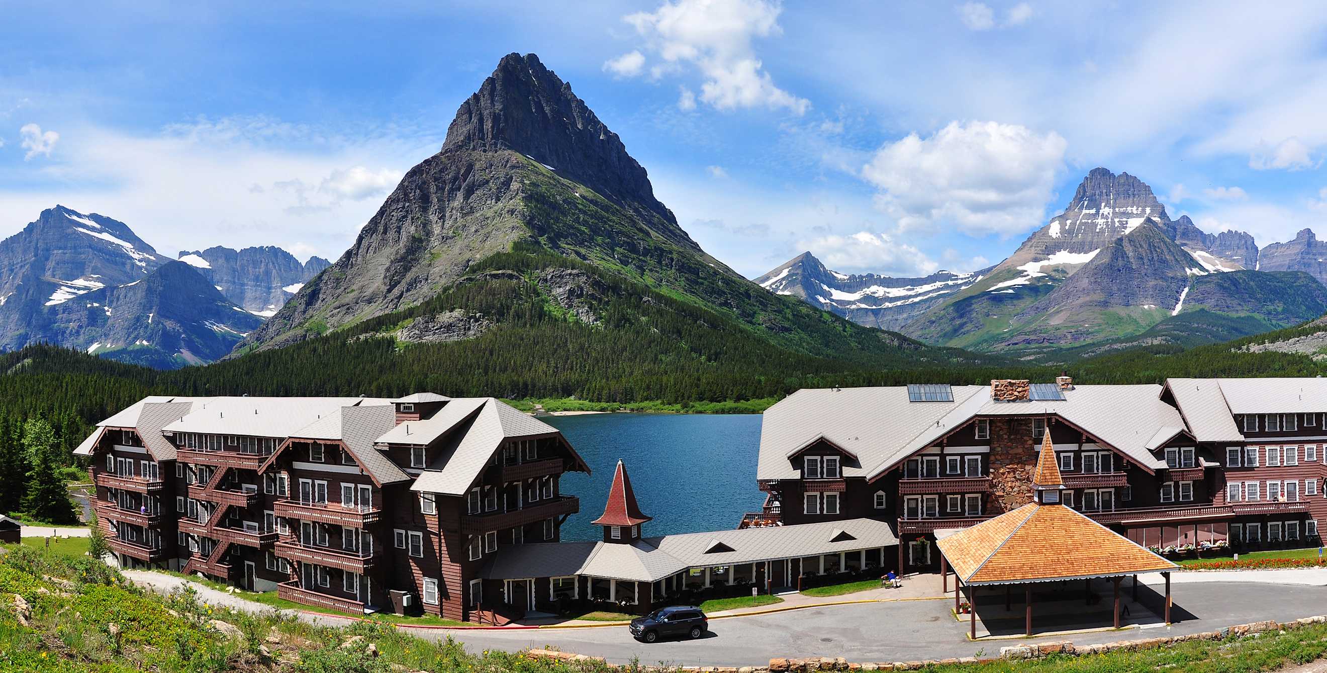 Many Glacier Hotel in Montana's Glacier National Park, picture