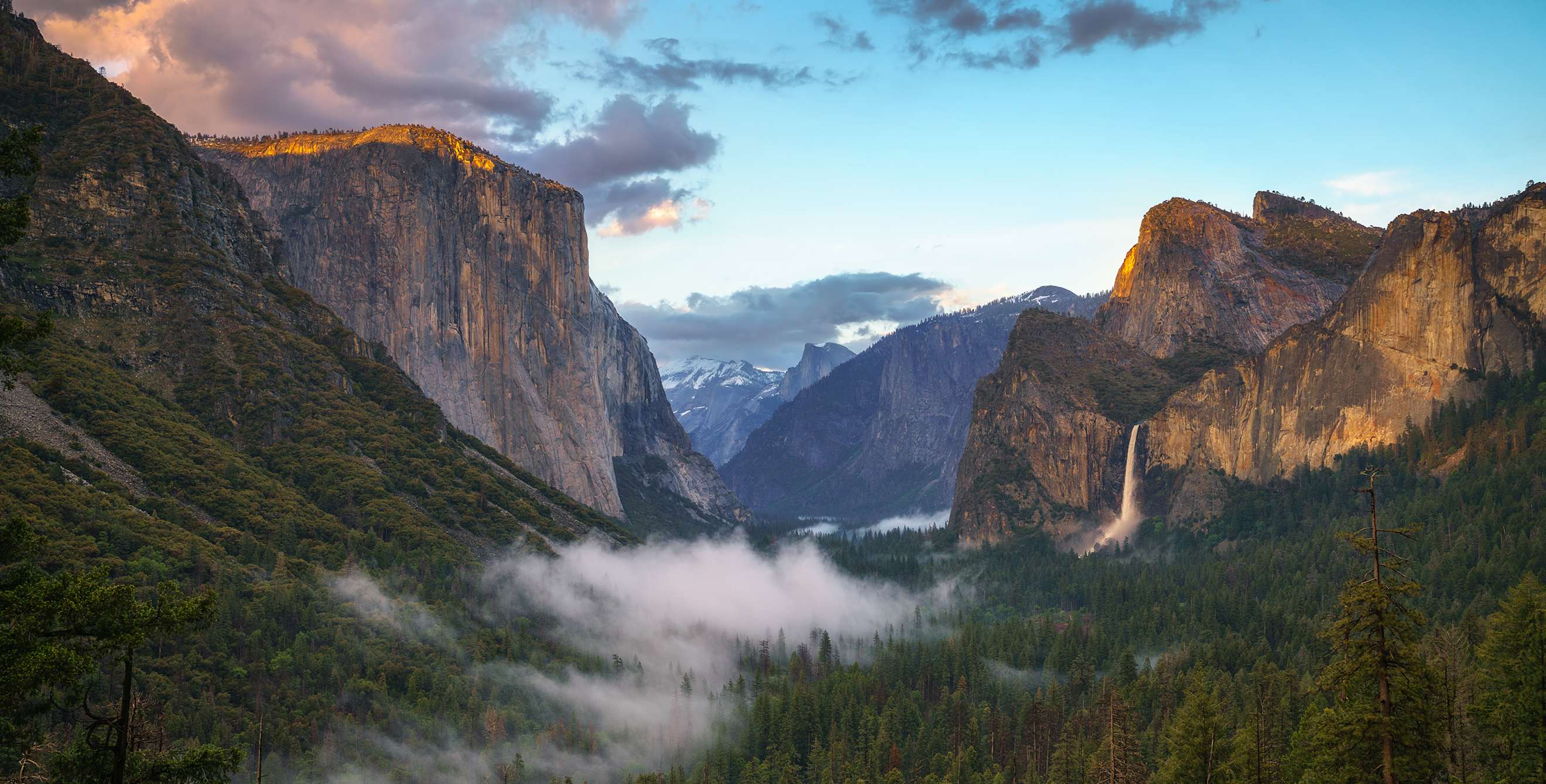 Fog in the valley seen from Tunnel View in Yosemite National Park.
