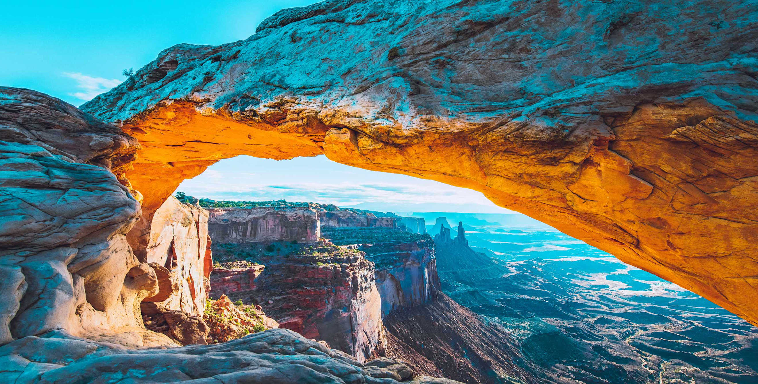 mesa arch in canyonlands national park