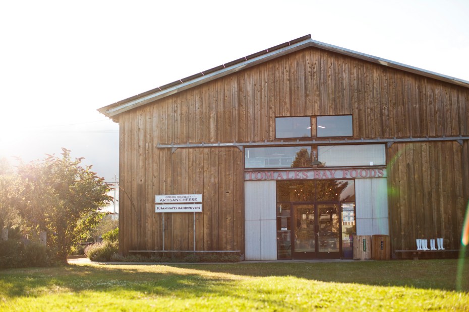 picture of the former hay barn housing cowgirl creamery in point reyes