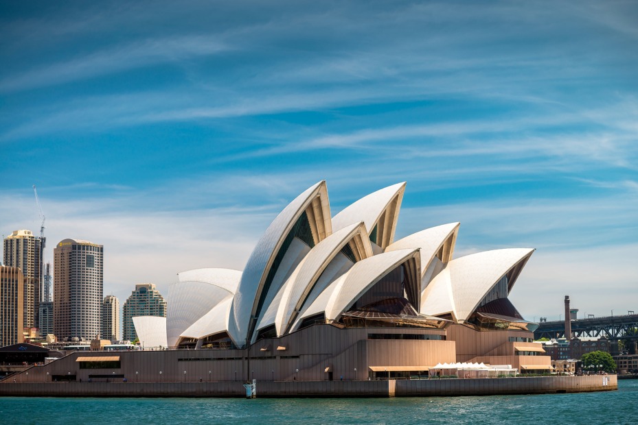 picture of the sydney opera house in australia