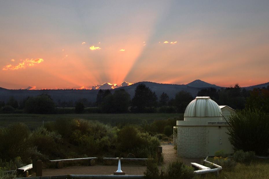 Sunriver's Oregon Observatory at sunset, picture