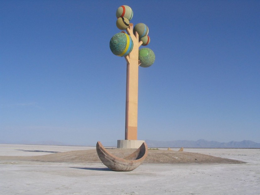 Tree of Utah sculpture at the Bonneville Salt Flats, Utah, picture