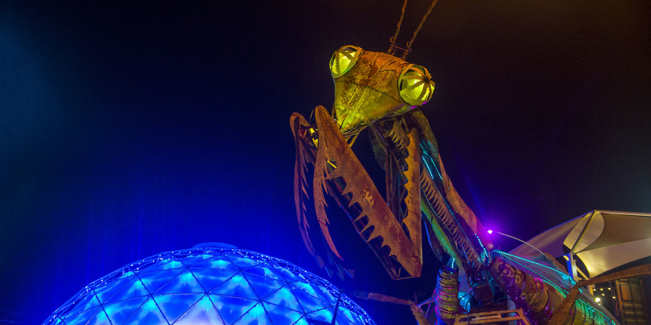 giant praying mantis at night at the Downtown Container Park in Las Vegas, Nevada, picture