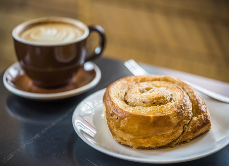 Sparrow Bakery bun and coffee, picture