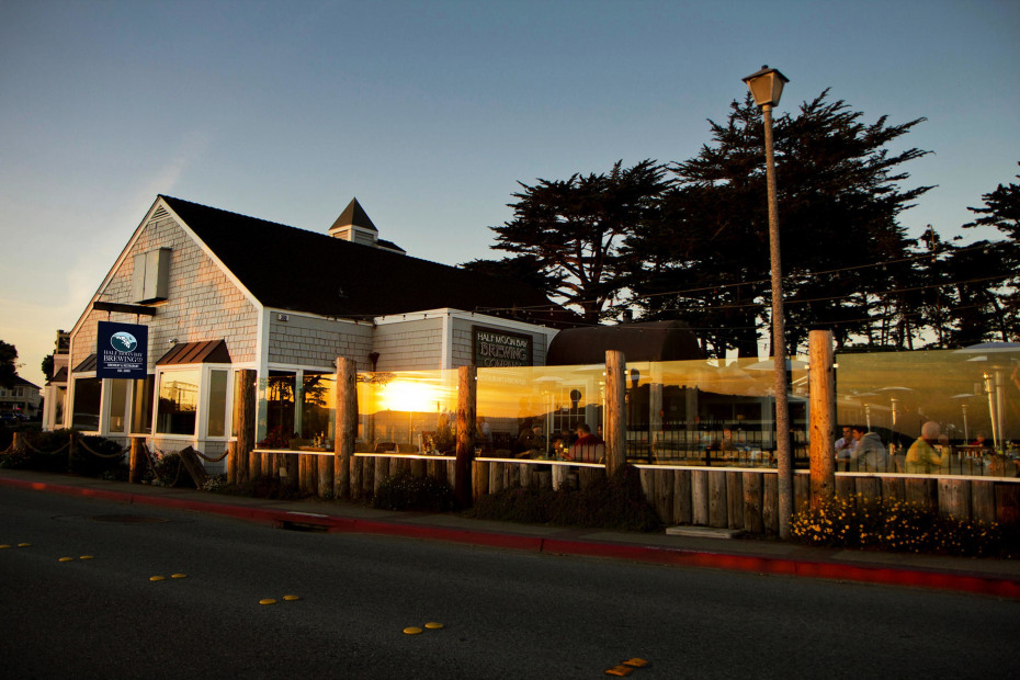 Half Moon Bay Brewing at sunset, picture