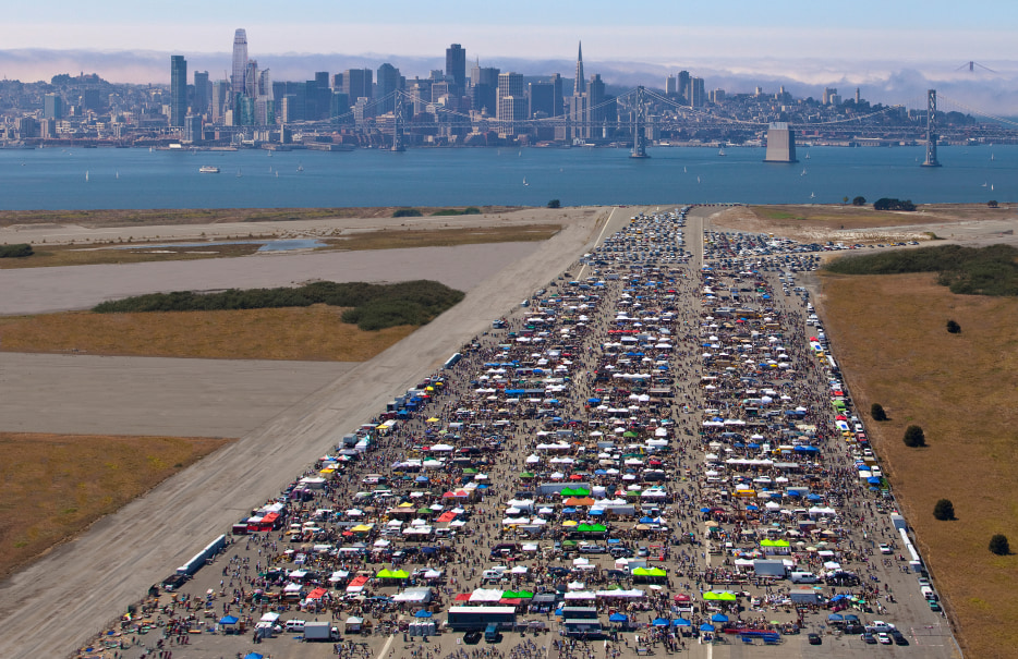 overhead view of the Alameda Point Antiques Faire on the old runway in Alameda, CA, image