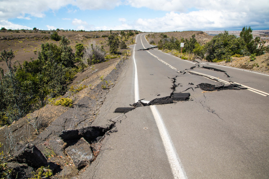 Hawaii Volcanoes National Park Crater Rim Road damage, picture