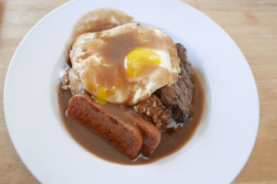 Hawaiian Loco Moco on a white plate and wood table, image