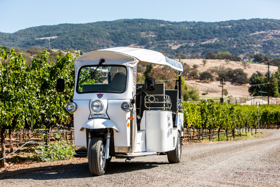 Laces and Limos Napa Valley winery tour in a tuk-tuk, picture