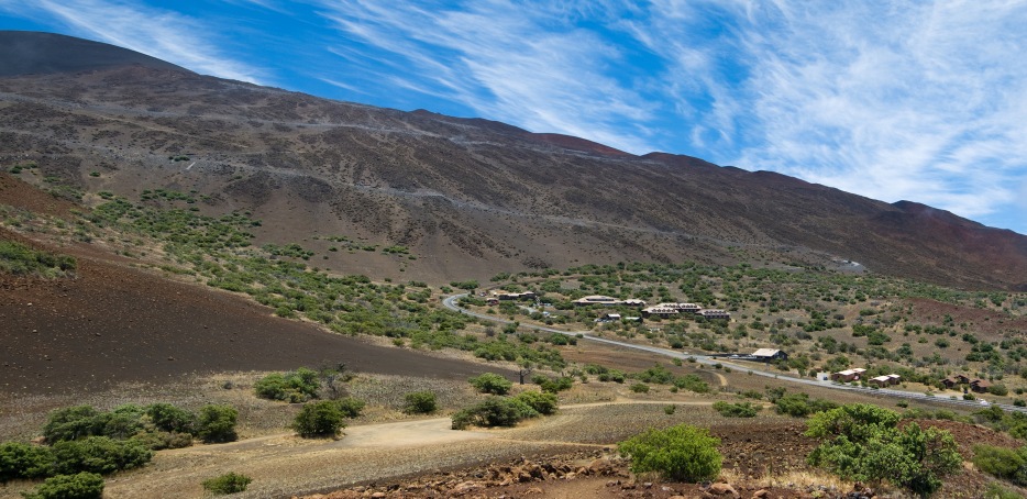 Picture of Mauna Kea with the Visitor Information Station in the background.