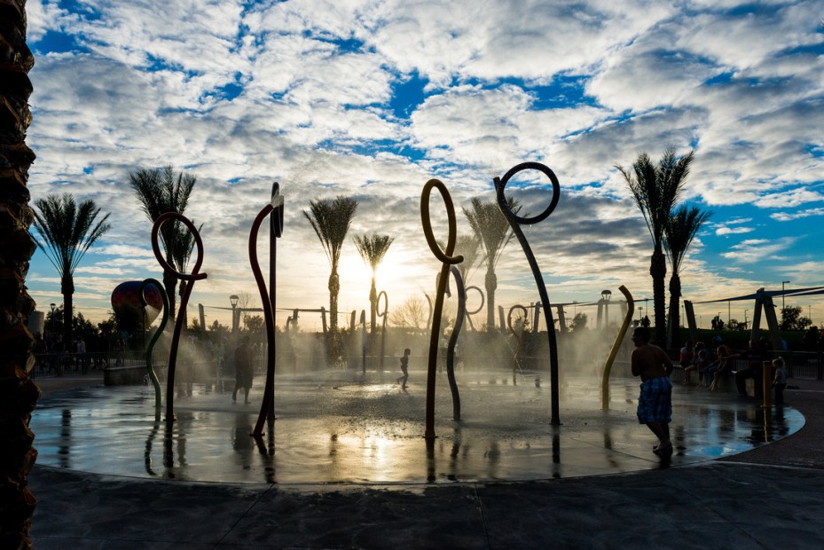 the splash pad at Riverview Park in Mesa, AZ, image