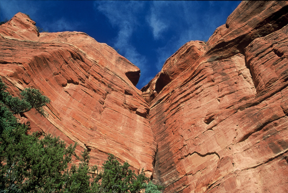 towering red rock cliffs near Sedona, Arizona, picture