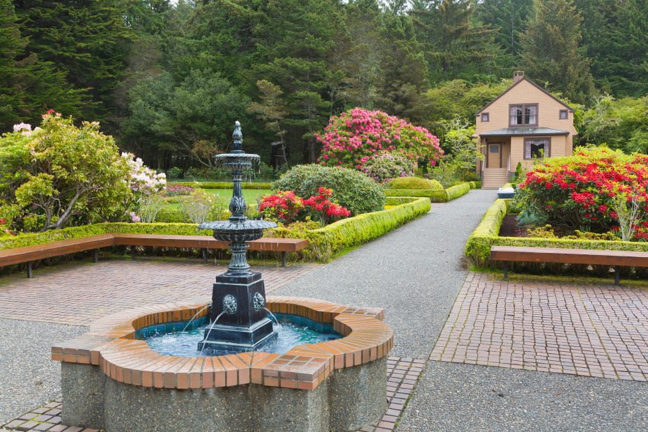landscaped gardens and flower beds at Shore Acres State Park in Oregon, picture