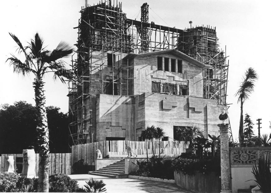 black and white picture of Casa Grande on construction at Hearst Castle in California