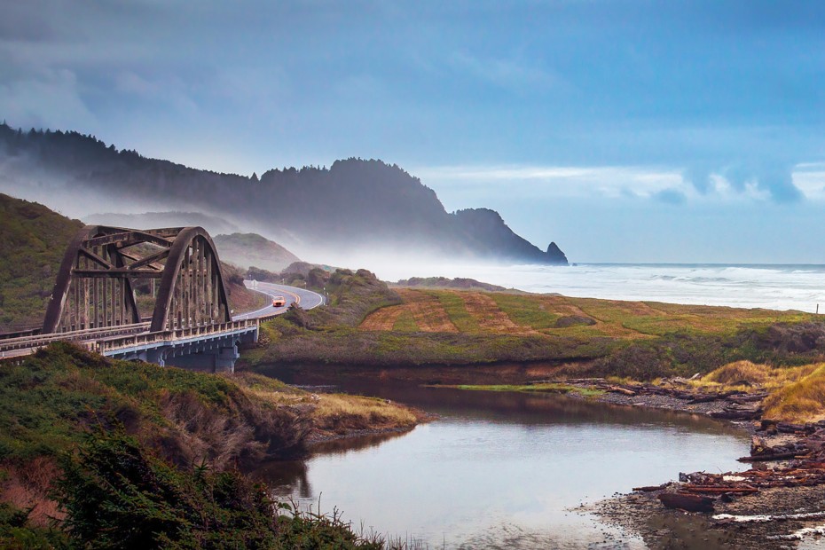 Clouds loom over Oregon Coastal Highway 101, image