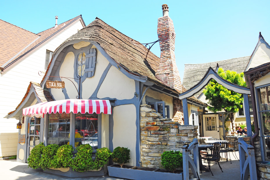 Hugh Comstock's Tuck Box restaurant building, image