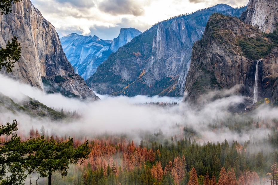 Yosemite Valley from Tunnel View, image