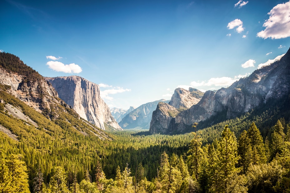 Yosemite Valley in Yosemite National Park, image