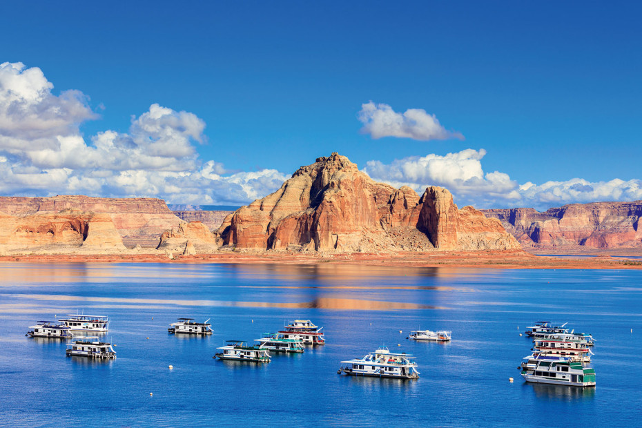 houseboats on Lake Powell at Utah-Arizona border, picture