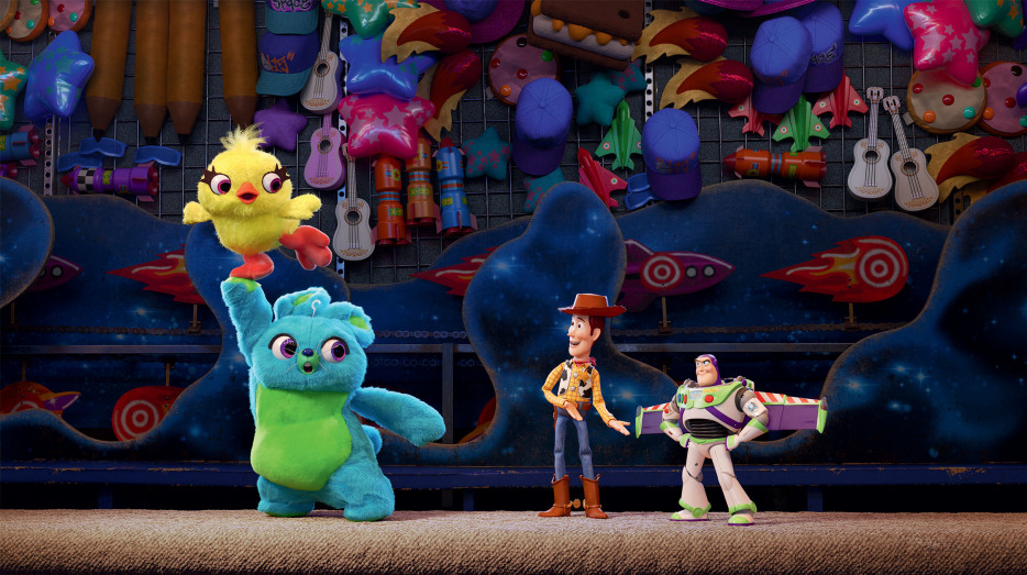 Woody and Buzz meet carnival prizes Ducky and Bunny in Toy Story 4, picture