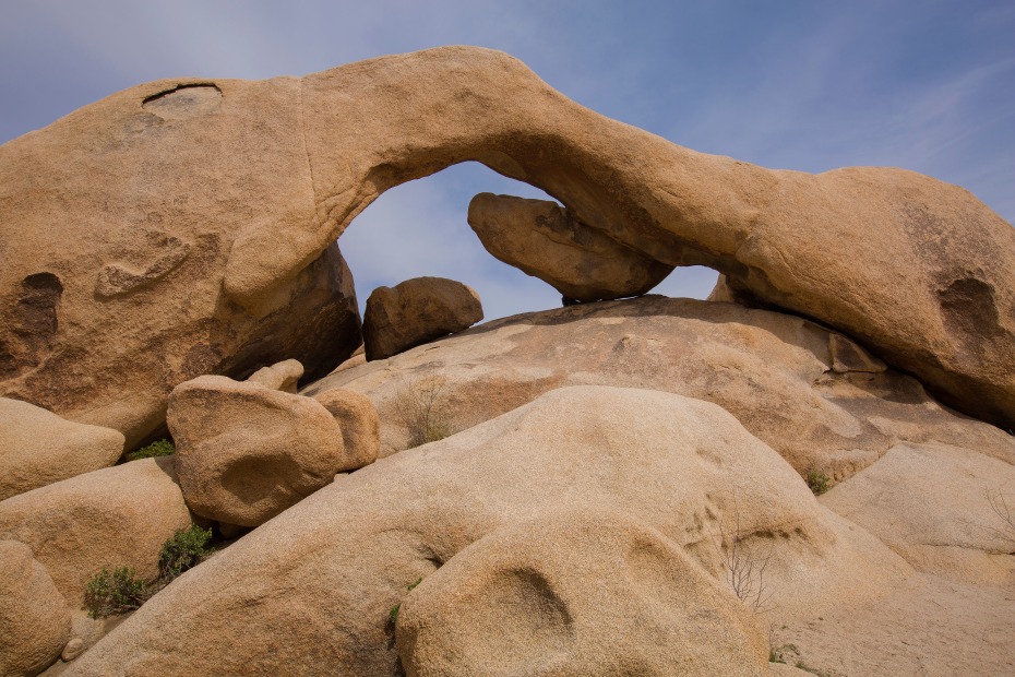 arch rock at joshua tree national park