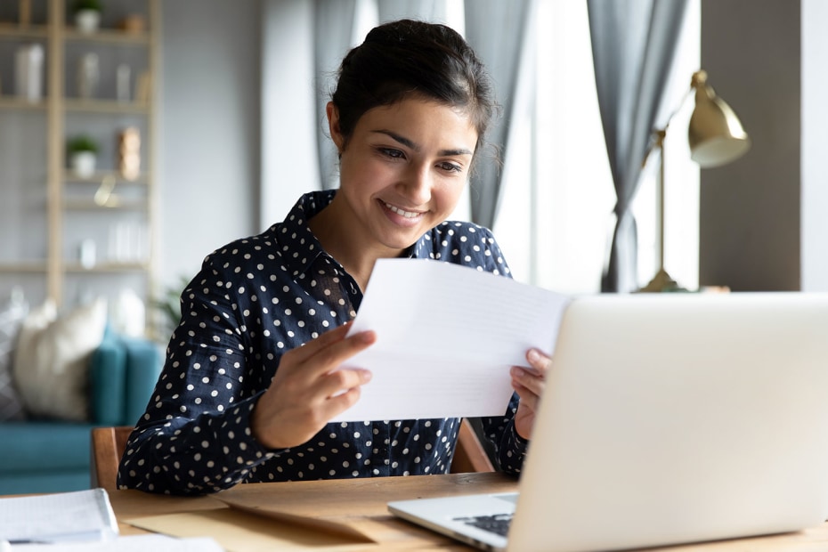 a AAA Member doing her taxes with a Turbo Tax discount