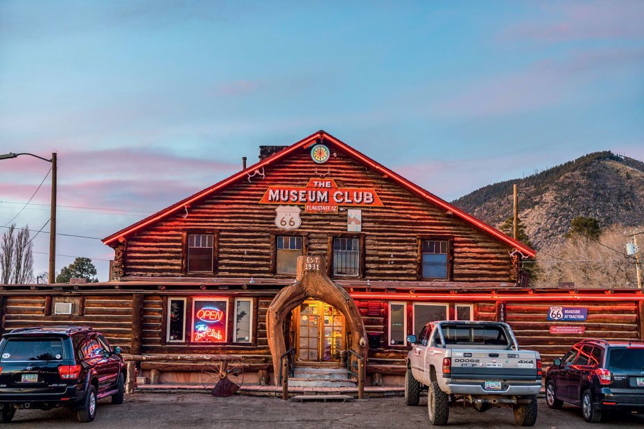 Museum Club in Flagstaff, Arizona at dusk.