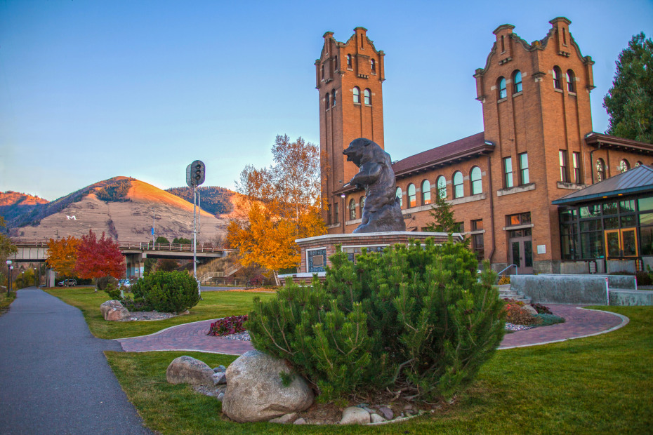 Fall colors on the University of Montana Missoula campus.