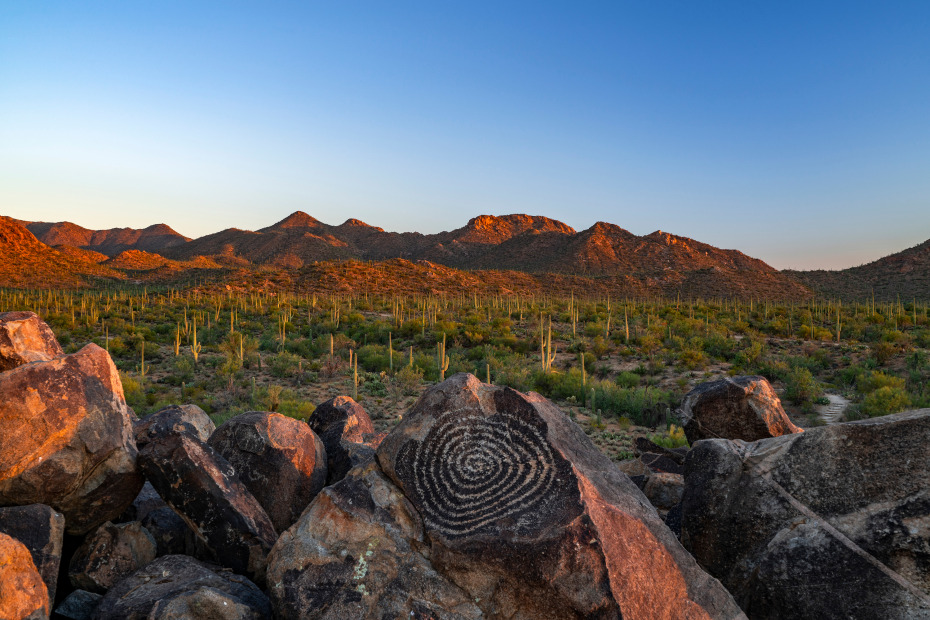 A petroglyphs on a rock at Signal Hill Petroglyph Area in Saguaro National Park, Tucson.