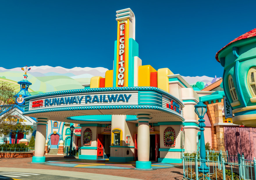 Exterior of Mickey & Minnie’s Runaway Railway in Disneyland Park.