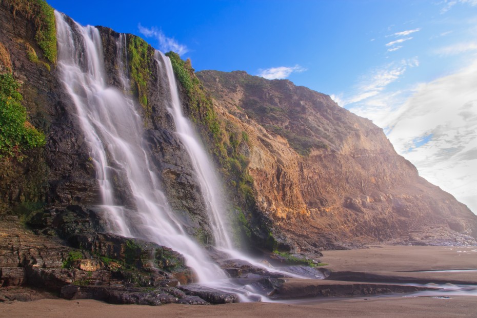 Alamere Falls with sky in the background