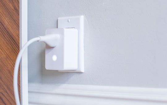 Smart Outlet with something plugged