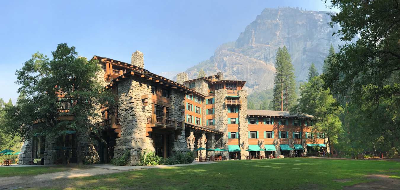 Ahwahnee Hotel at Yosemite National Park on a clear day.