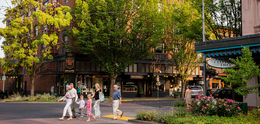 Members' Favorite Walkable Downtowns in Oregon
