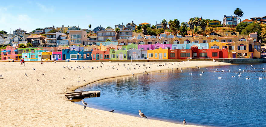 picture of the bright houses on the beach in Capitola