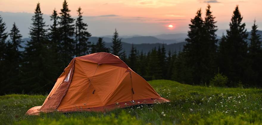 How to Get a Good Night’s Sleep Outdoors