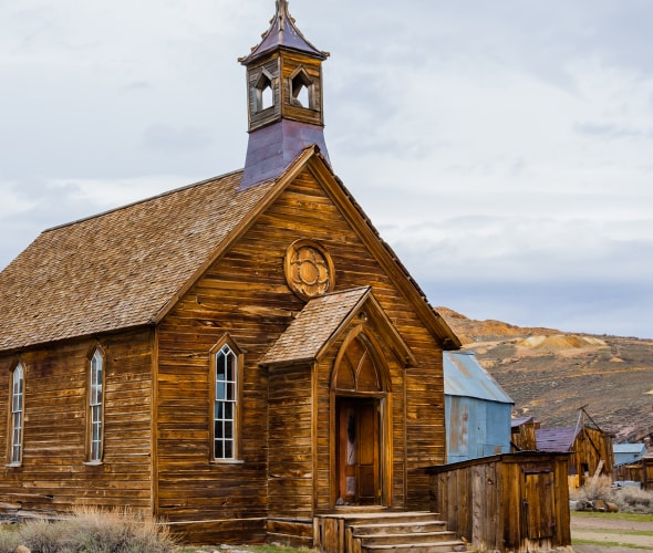 Top Scary Spots and Ghost Towns