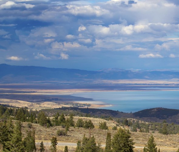 Panoramic of lake and hills in Utah's Bear Lake State Park.