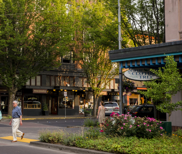 Members' Favorite Walkable Downtowns in Oregon