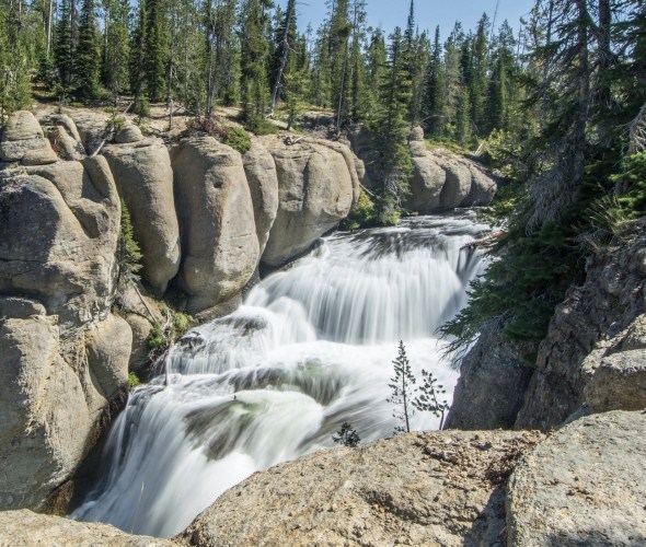 Must-See Sights Outside of Yellowstone National Park